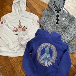 Justice Blue and Multicolor Peace Sign Kids sweatshirts